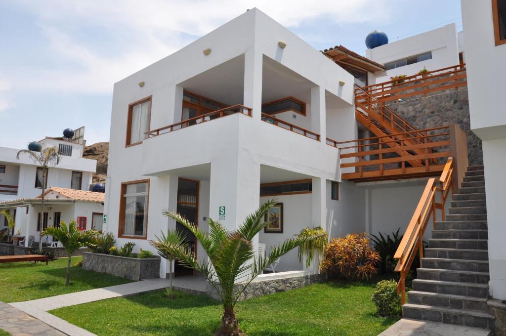 Hotel Bracamonte Huanchaco Buitenkant foto