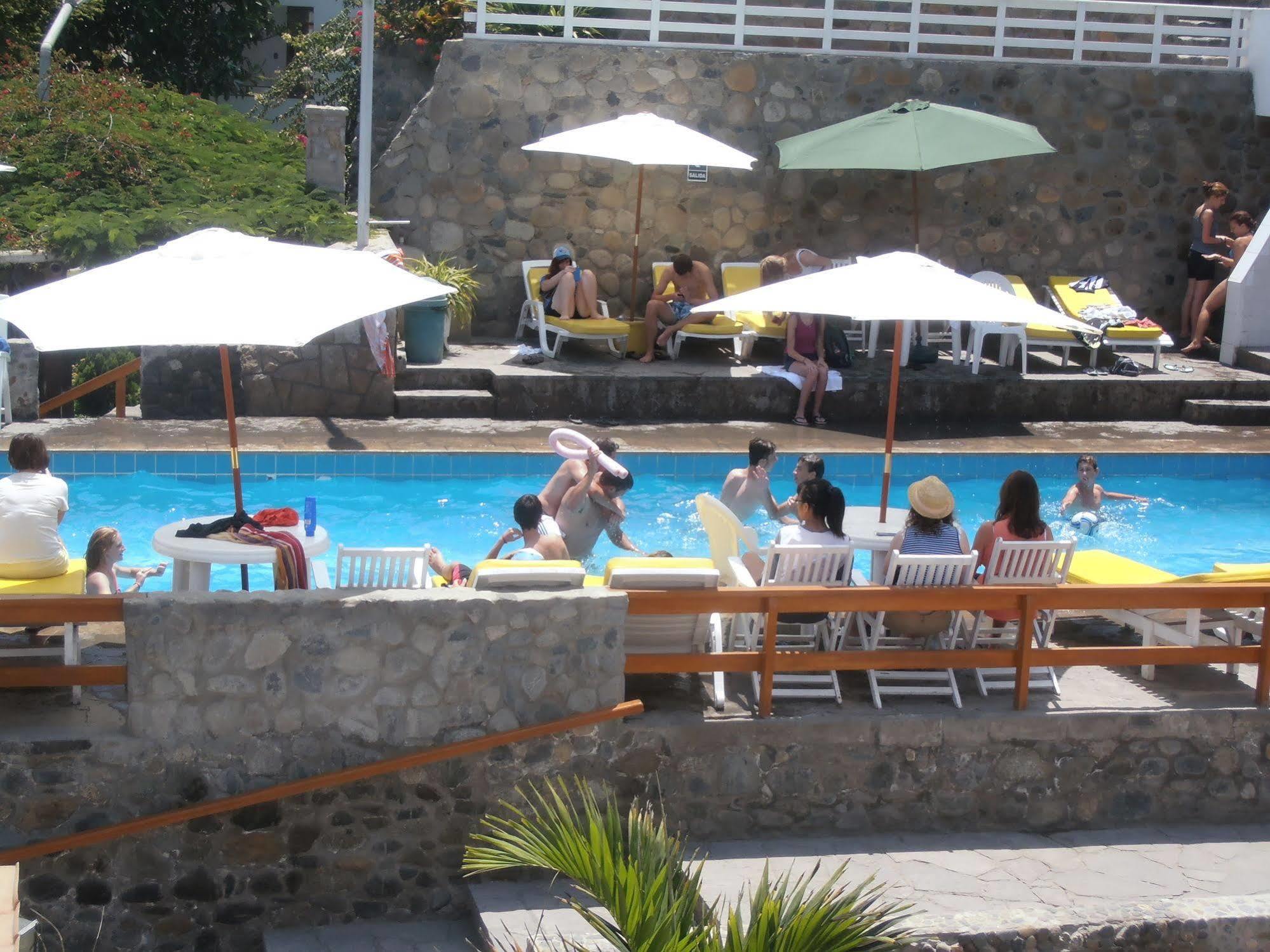 Hotel Bracamonte Huanchaco Buitenkant foto